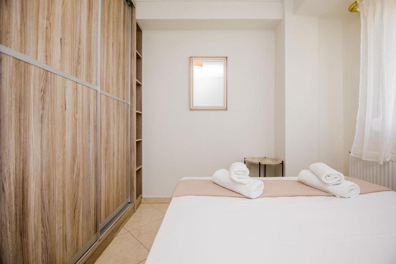 Kasta Bnb Ofrínion Exteriör bild