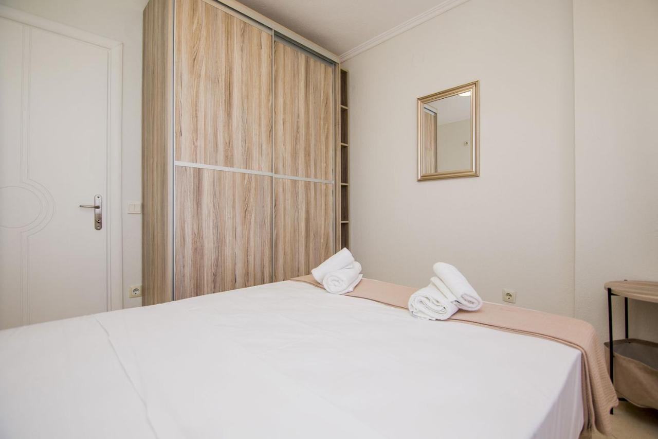 Kasta Bnb Ofrínion Exteriör bild